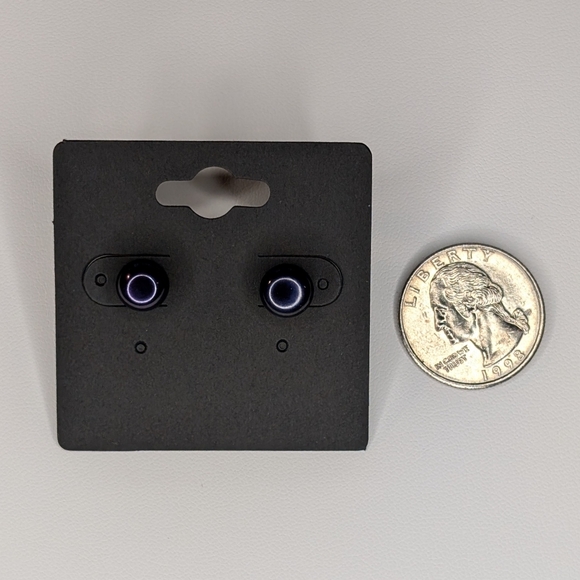 Tahitian Pearl Stud Earrings - Picture 5 of 5